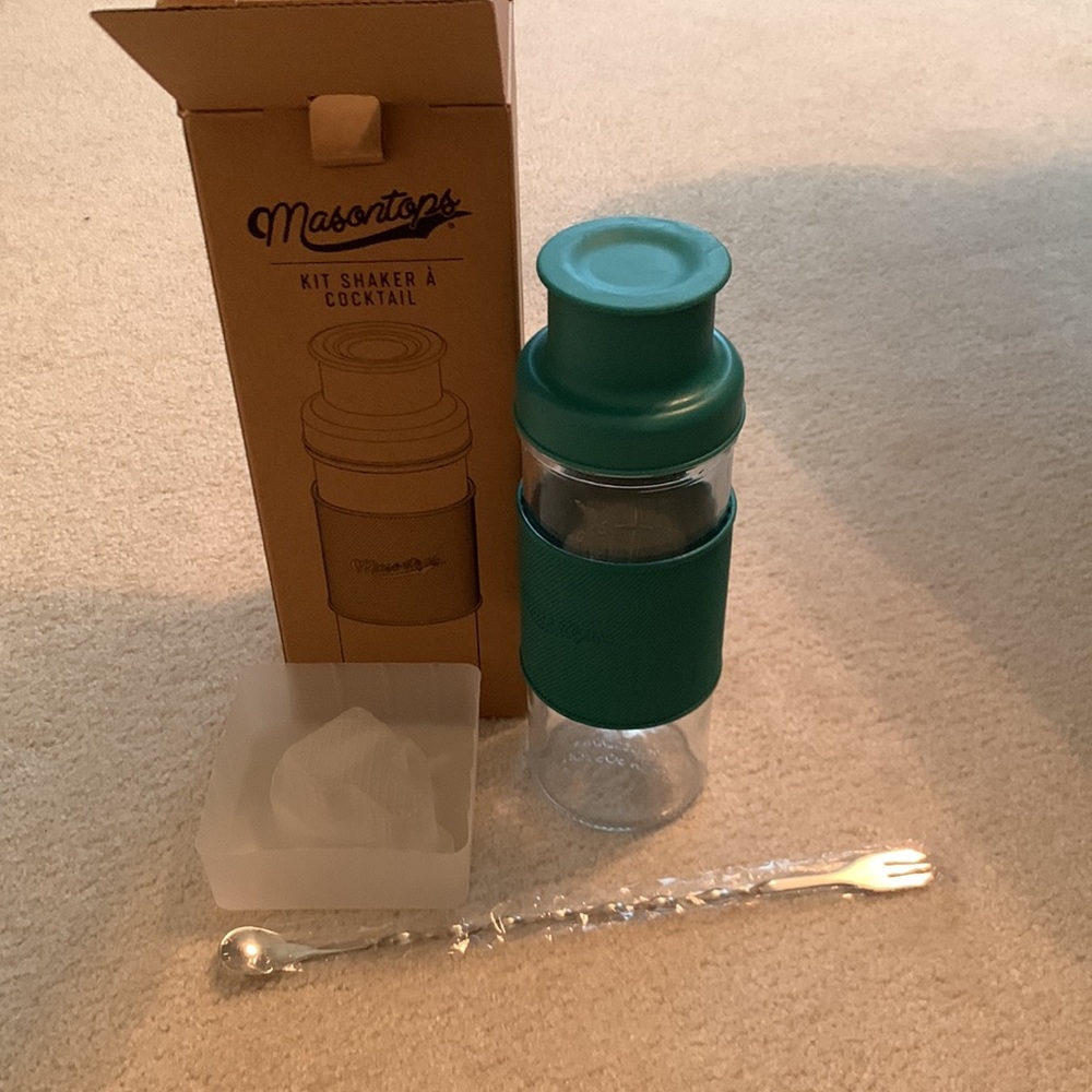Mason jar cocktail shaker NIB